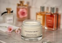 Balsam bezzapachowy pod perfumy: jak wybrać i stosować, by przedłużyć trwałość zapachu bez efektu tłustości